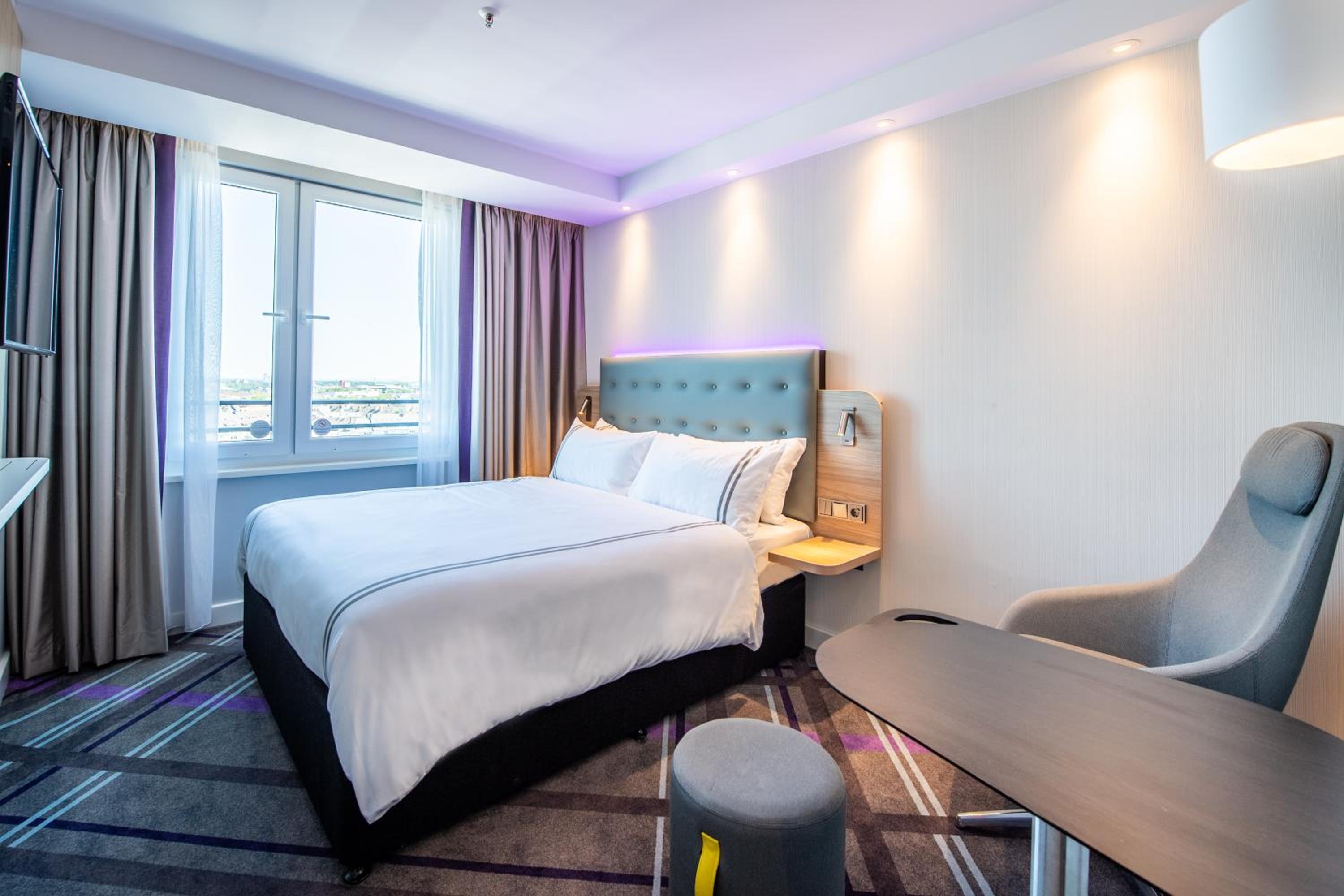 Premier Inn Koln City Sud