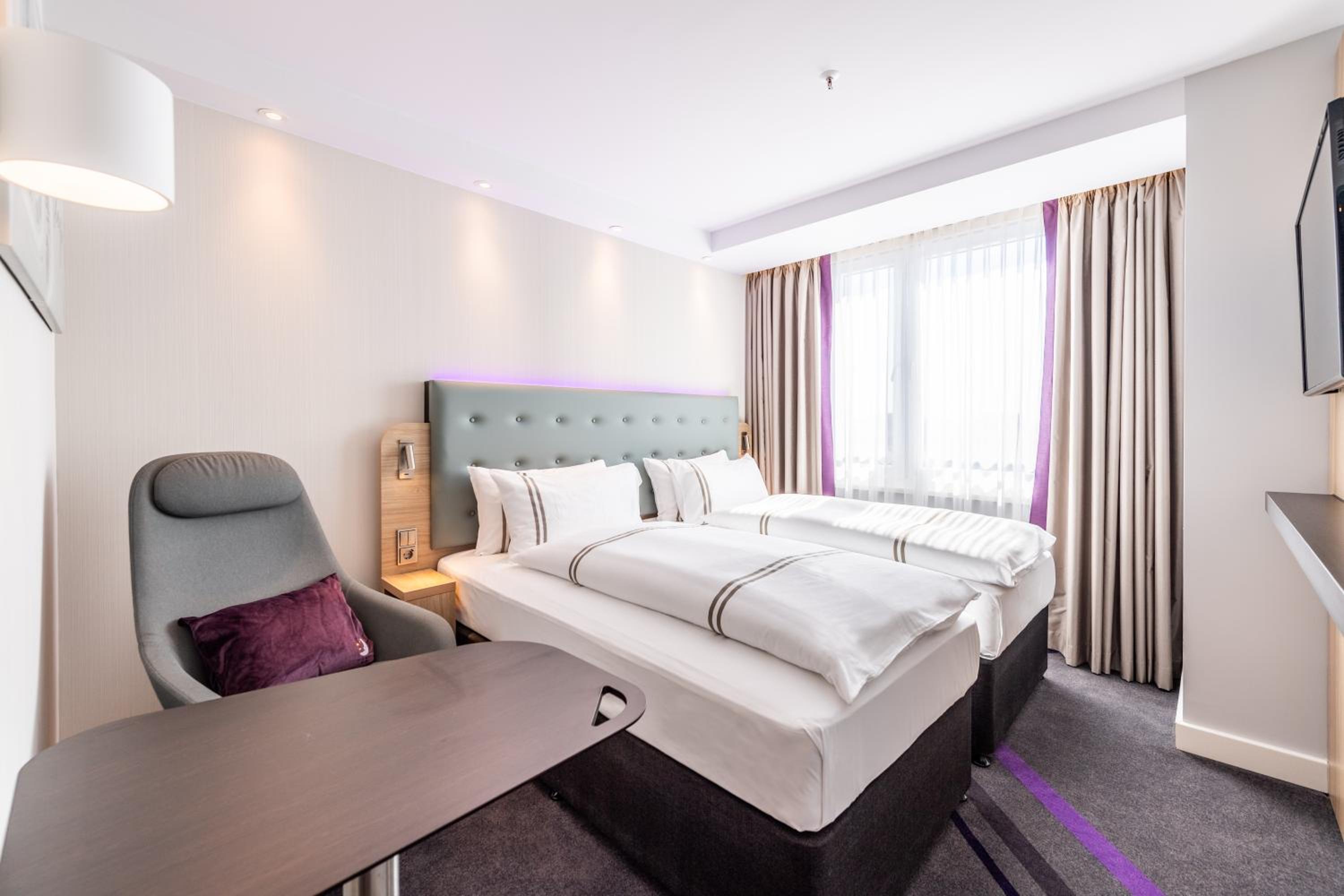 Premier Inn Koln City Sud